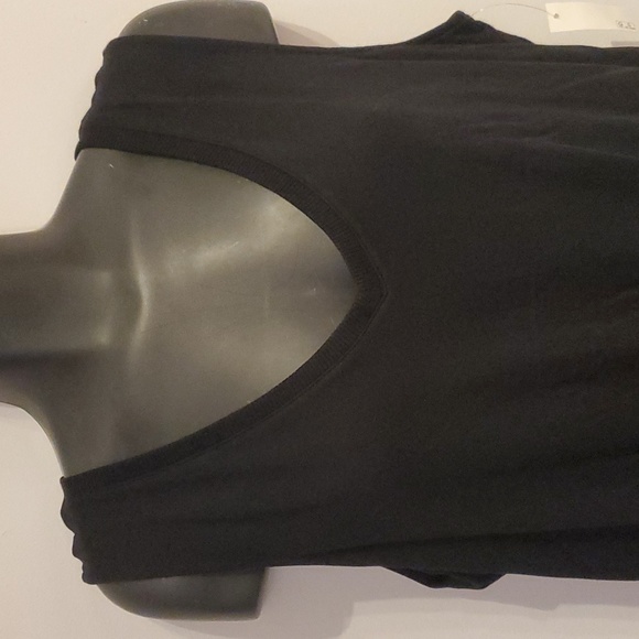 2/$40 💕 NWT sz L Romper - Picture 2 of 7